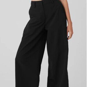 Alo Yoga High-Waist Street Smart Trouser